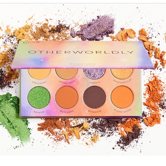 We Are Fluide Otherworldly eyeshadow palette - Picture 1 of 3